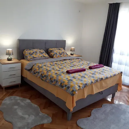 Apartment Stan Na Dan Simikic Bijeljina