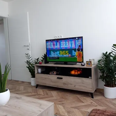 Stan Na Dan Simikic Биелина